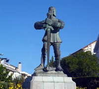 estatua_s_nuno.jpg